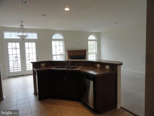 Building Photo - 2711 Lucas Run Way
