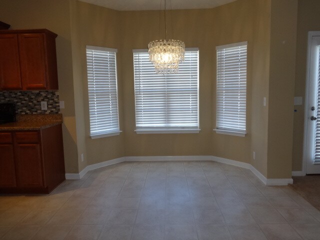 Building Photo - 620 Buck Cherry Way