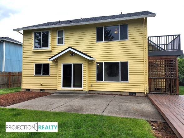 Building Photo - 33994-33997 7 Oaks Dr