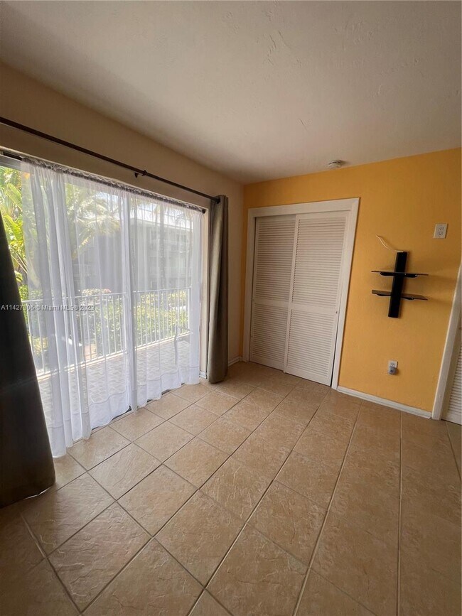 Building Photo - 7403 SW 82nd St