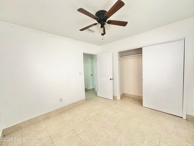 Building Photo - 302 Nidy Ave