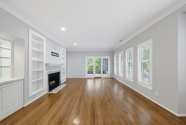 Building Photo - 761 Bishops Park Dr