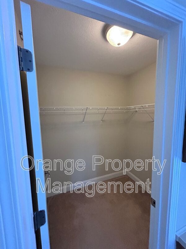 Building Photo - 204 Kelly Rd