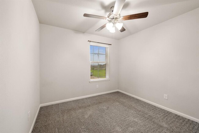 Building Photo - 29806 Breakwater Dr