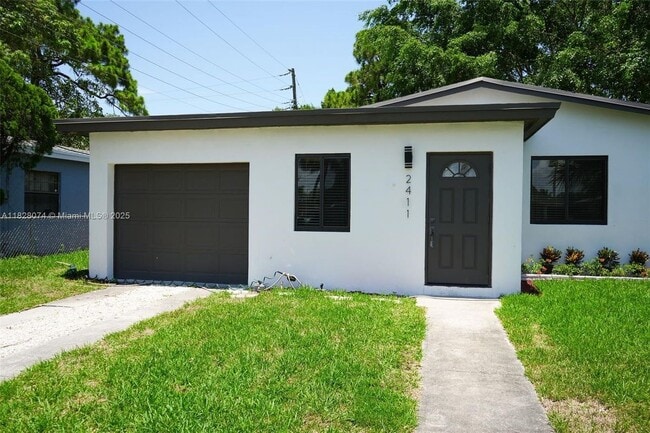 Primary Photo - 2411 NW 9th St