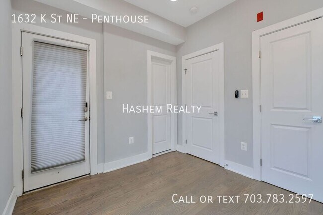 Building Photo - 1632 K St NE