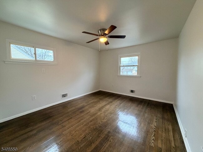 Building Photo - 260 Everett Rd