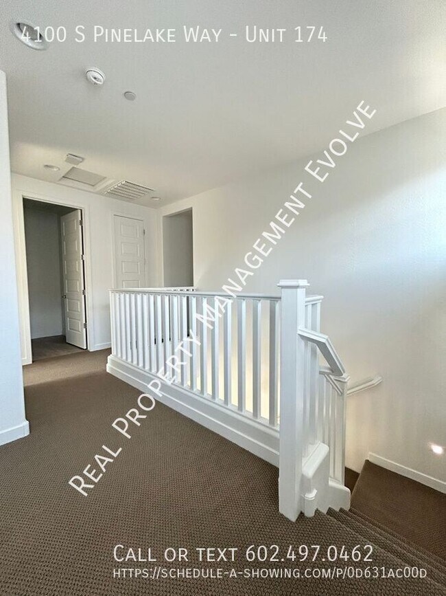 Building Photo - 4100 S Pinelake Way