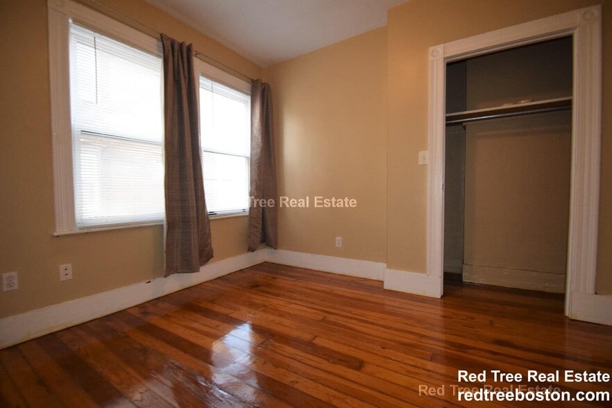 Building Photo - 6 Haskell St