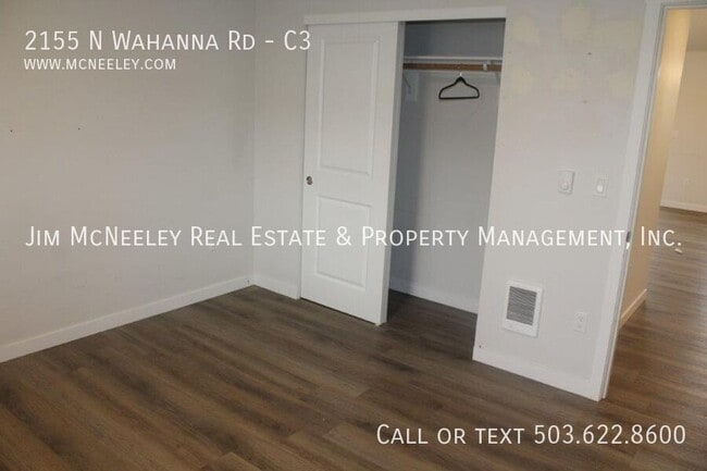 Building Photo - 2155 N Wahanna Rd