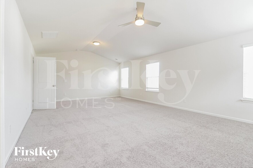 Building Photo - 454 Yoshino Cherry Dr