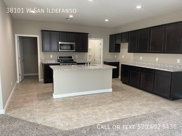 Building Photo - 38101 W San Ildefanso Ave