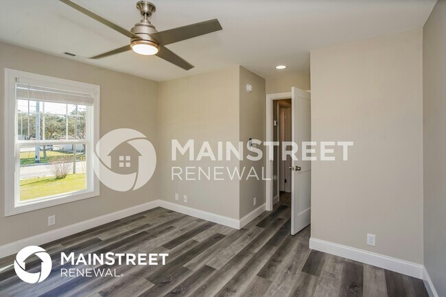 Building Photo - 3121 4th Ave S