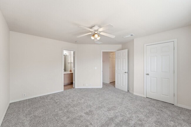 Building Photo - 7449 Danbridge Ln
