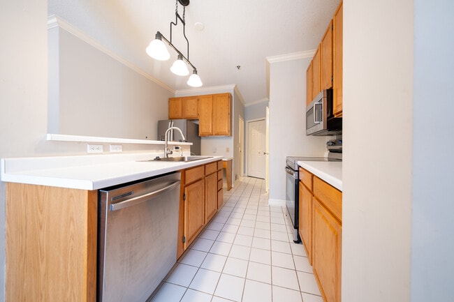 Building Photo - 17870 Cobblestone Way