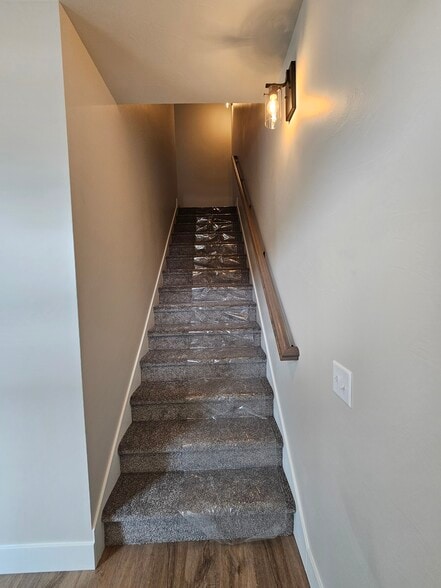 Building Photo - 6125 Northstead Ave