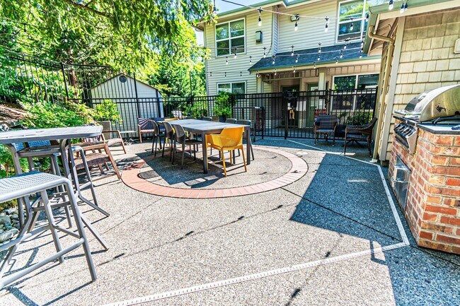 Building Photo - FREE RENT! Get one month FREE, THIS WON'T ...