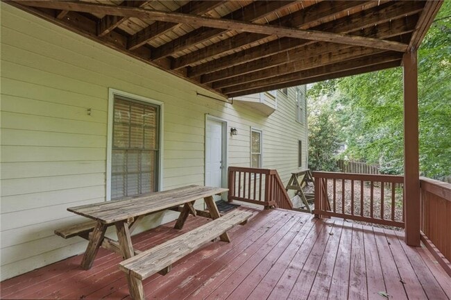 Building Photo - 620 Brook Landing Ct