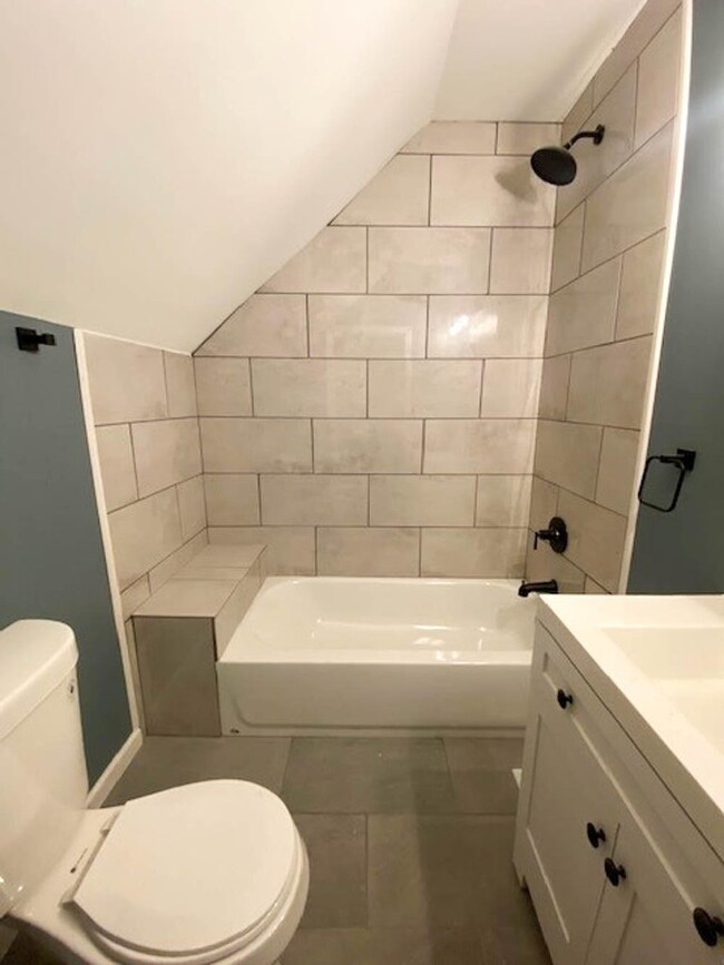 Bath with tub and shower - 215 Byrd St