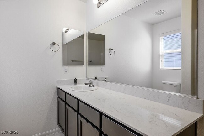 Building Photo - 9660 Pictou Ct