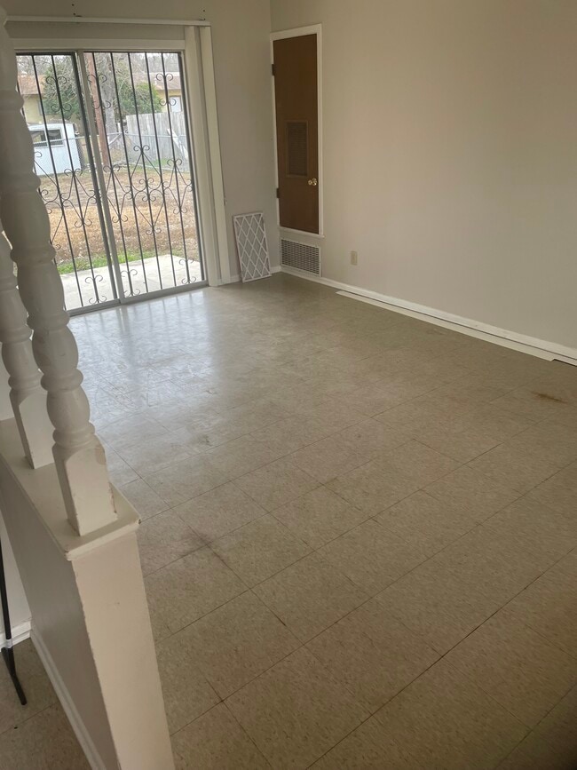 Building Photo - 4530 Longvale Dr