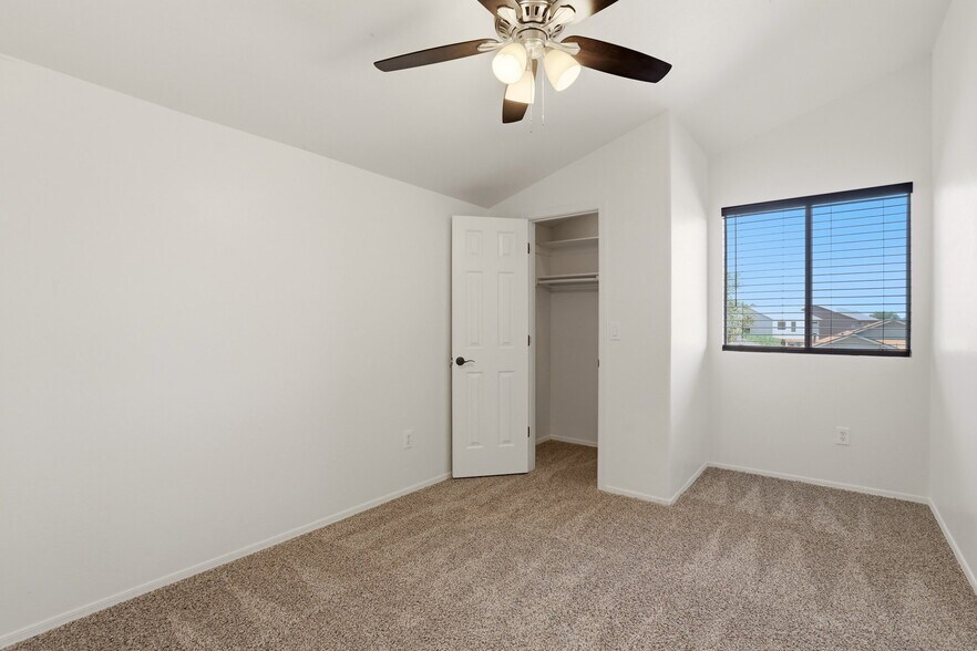 Building Photo - 7740 S Lions Spring Way