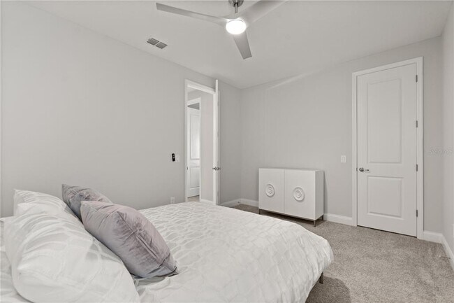 Building Photo - 543 Wishbone Ln