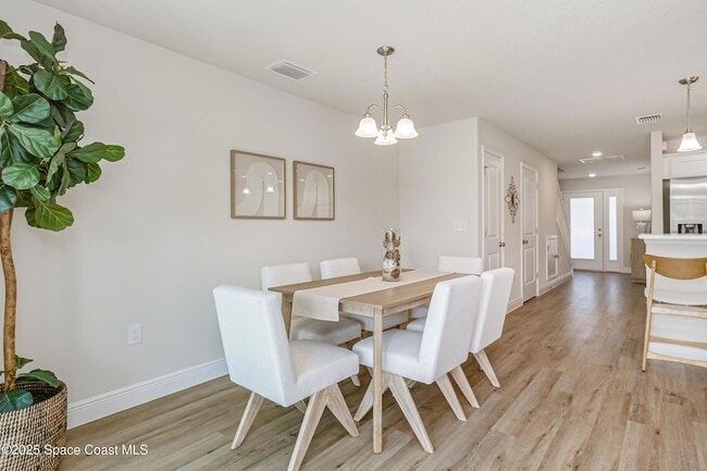 Building Photo - 177 Hidden Woods Pl