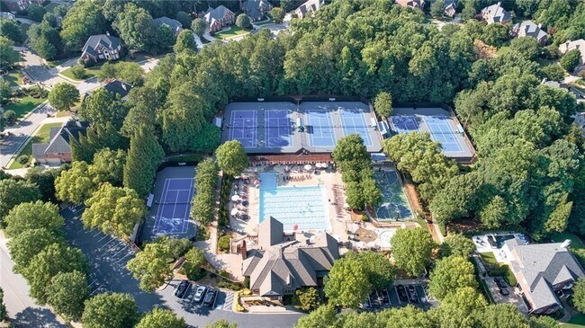 Building Photo - 870 Longstone Landing