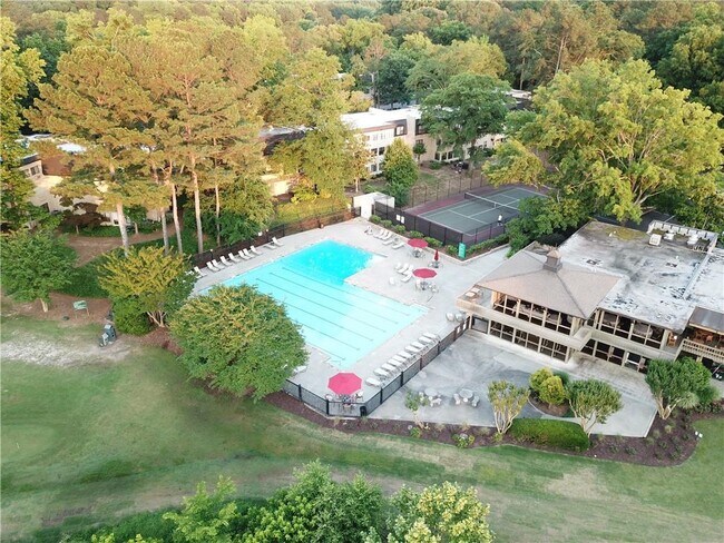 Building Photo - 133 Woodmere Square NW