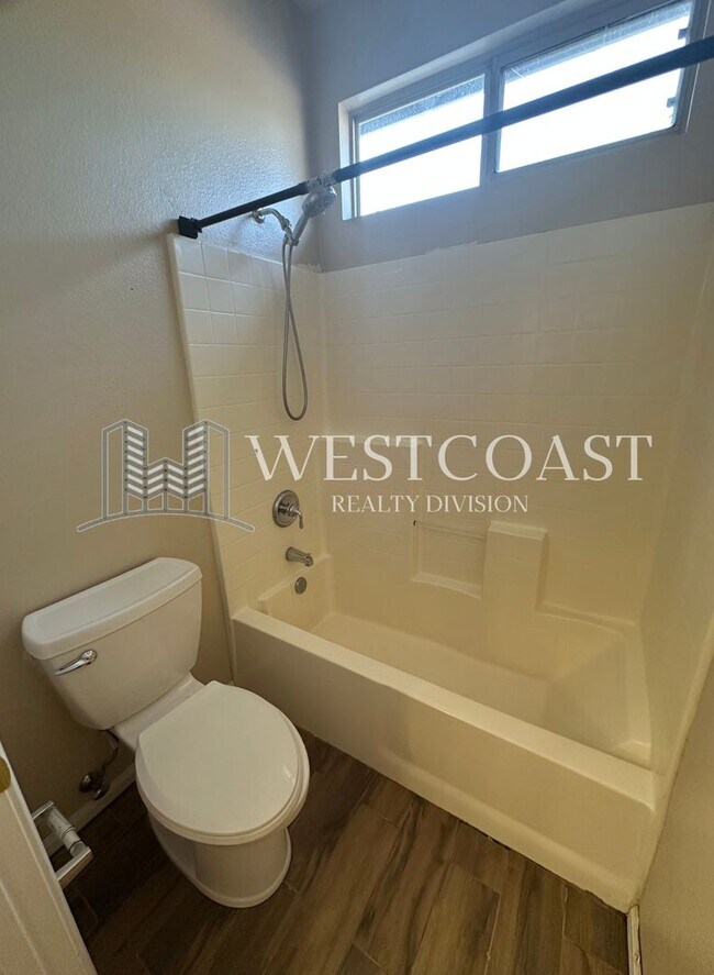 Building Photo - **COMING SOON***Bright & Spacious 4-Bed Townhome in Prime Murrieta Location!