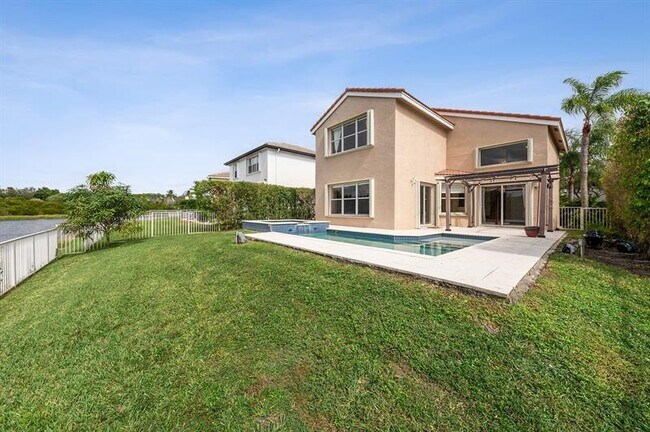 Building Photo - 2755 SW 165th Ave