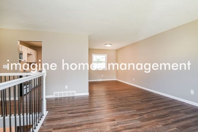 Building Photo - 7881 Driftwood Drive