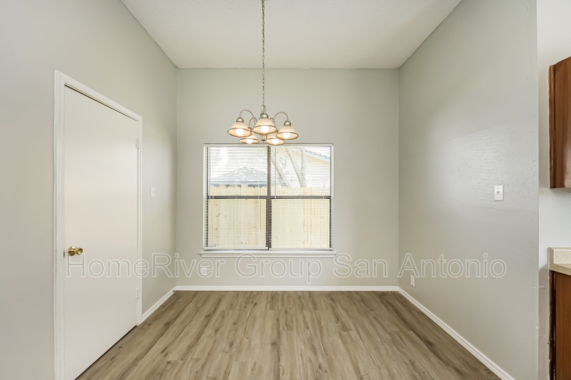 Building Photo - 8714 Ridge Mile Dr