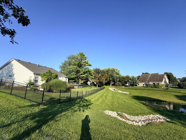 Building Photo - 13926 Forum Meadows Dr