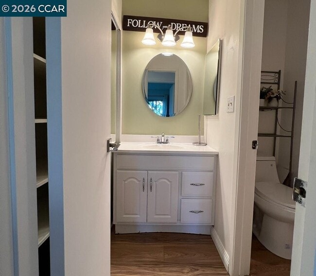 Building Photo - 438 Ridgeview Dr