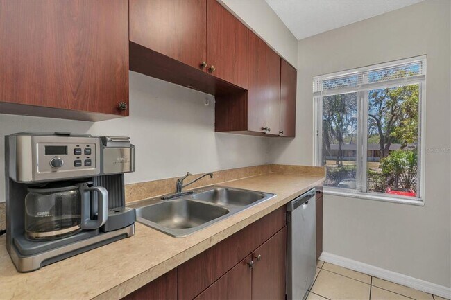 Building Photo - 7505 Pitch Pine Cir