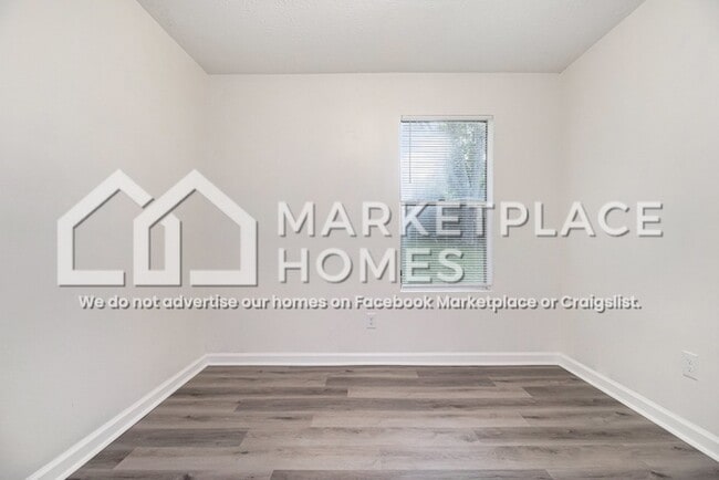 Building Photo - 4826 Mainstreet Valley Trce