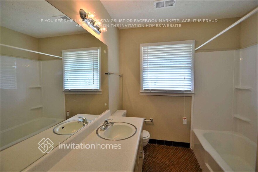 Building Photo - 2507 Robin Hood Pl