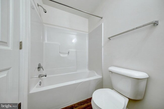 Building Photo - 88 Brookside Ave