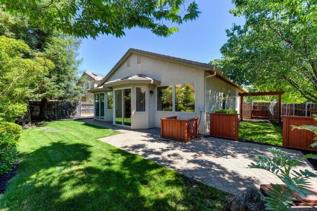 Building Photo - 1433 Taupin Ct