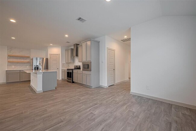 Building Photo - 12715 Basinghall Ln