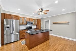 Building Photo - 2511 Mission St