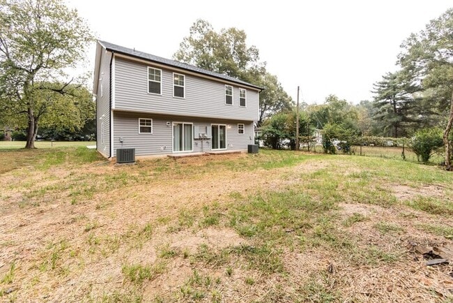 Building Photo - Beautiful 3BD/2.5BA Duplex Home!