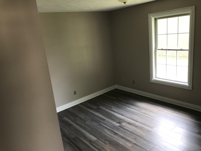 Building Photo - 7878/7884 Andee Ln
