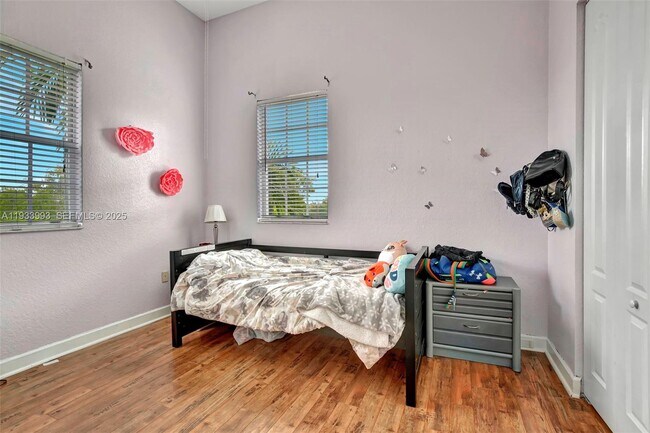 Building Photo - 501 SW 146th Terrace