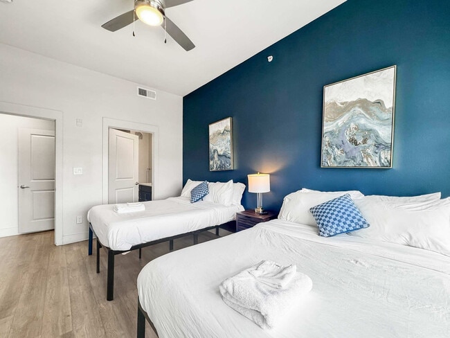 Building Photo - 2901 Indiana St