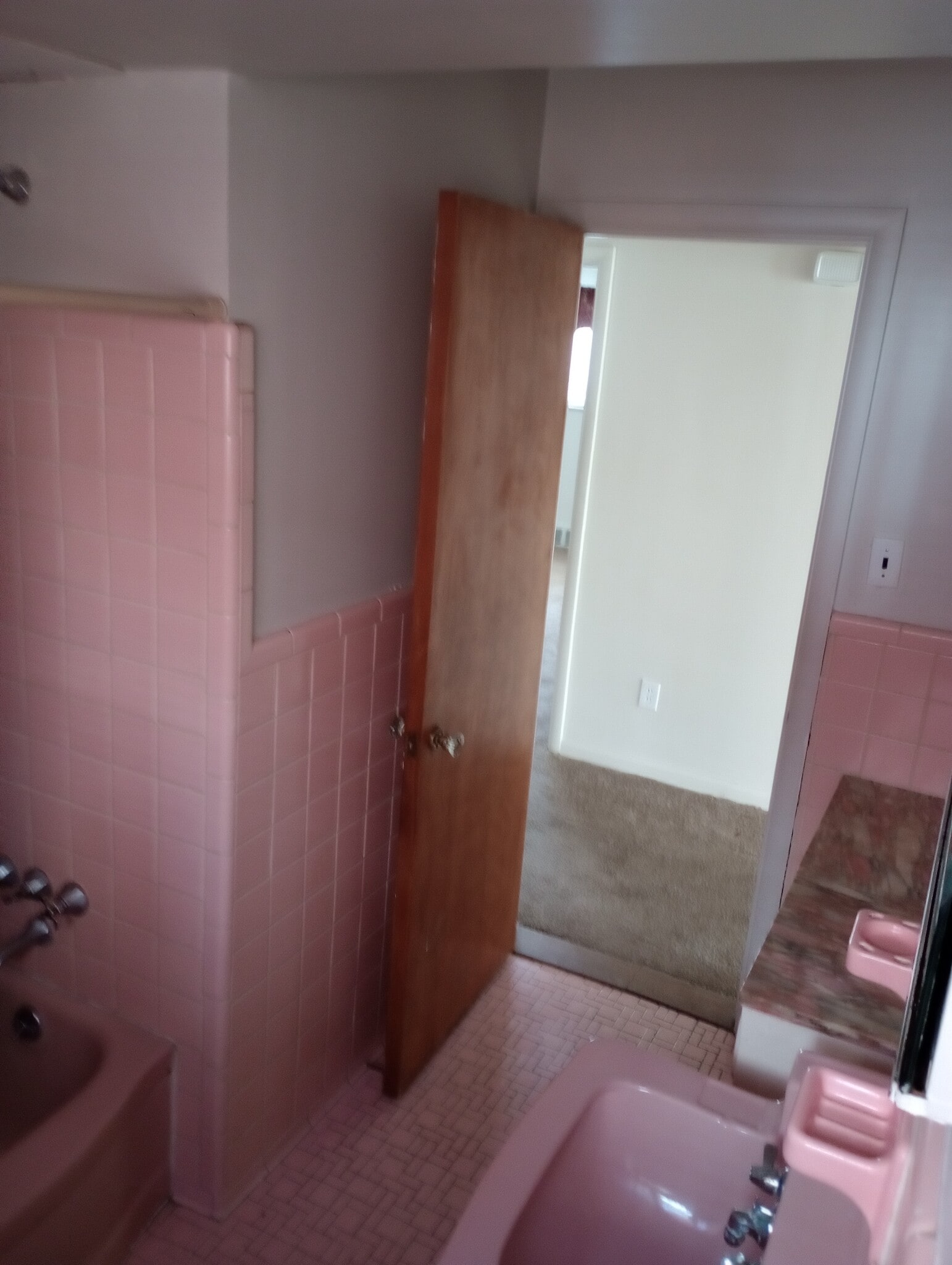 FULL BATHROOM#1 - 20216 Stratford Rd