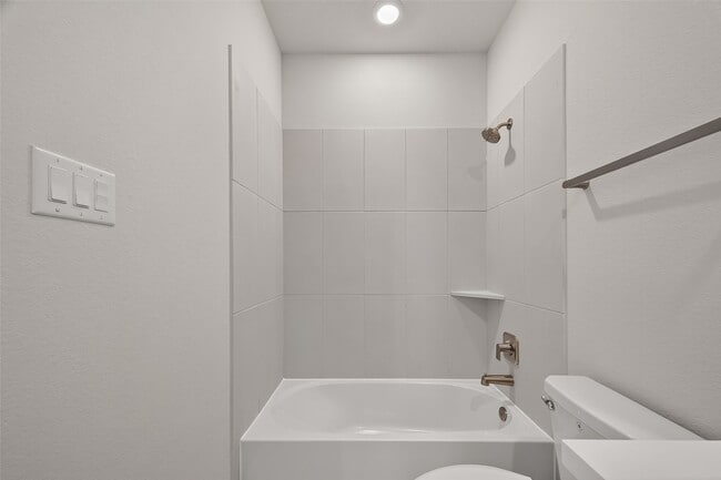 Building Photo - 4906 Tanyard Manor Dr