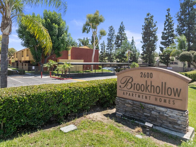 Building Photo - Brookhollow